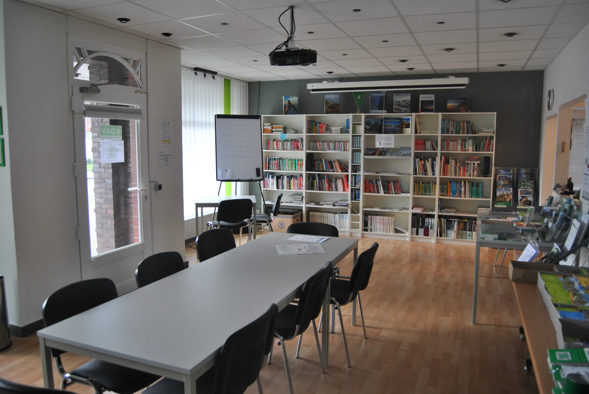 Ansicht der Geschäftsstelle von innen | © DAV-Sektion-Oldenburg