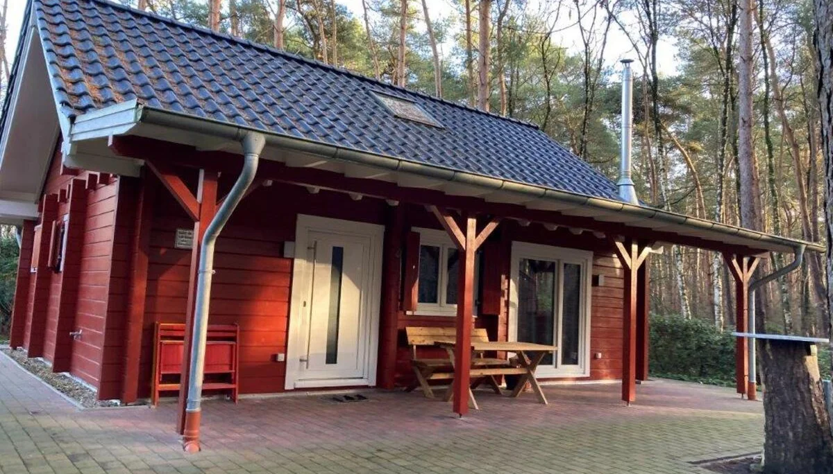 Hütte Außenbereich von hinten | © Sektion-Oldenburg