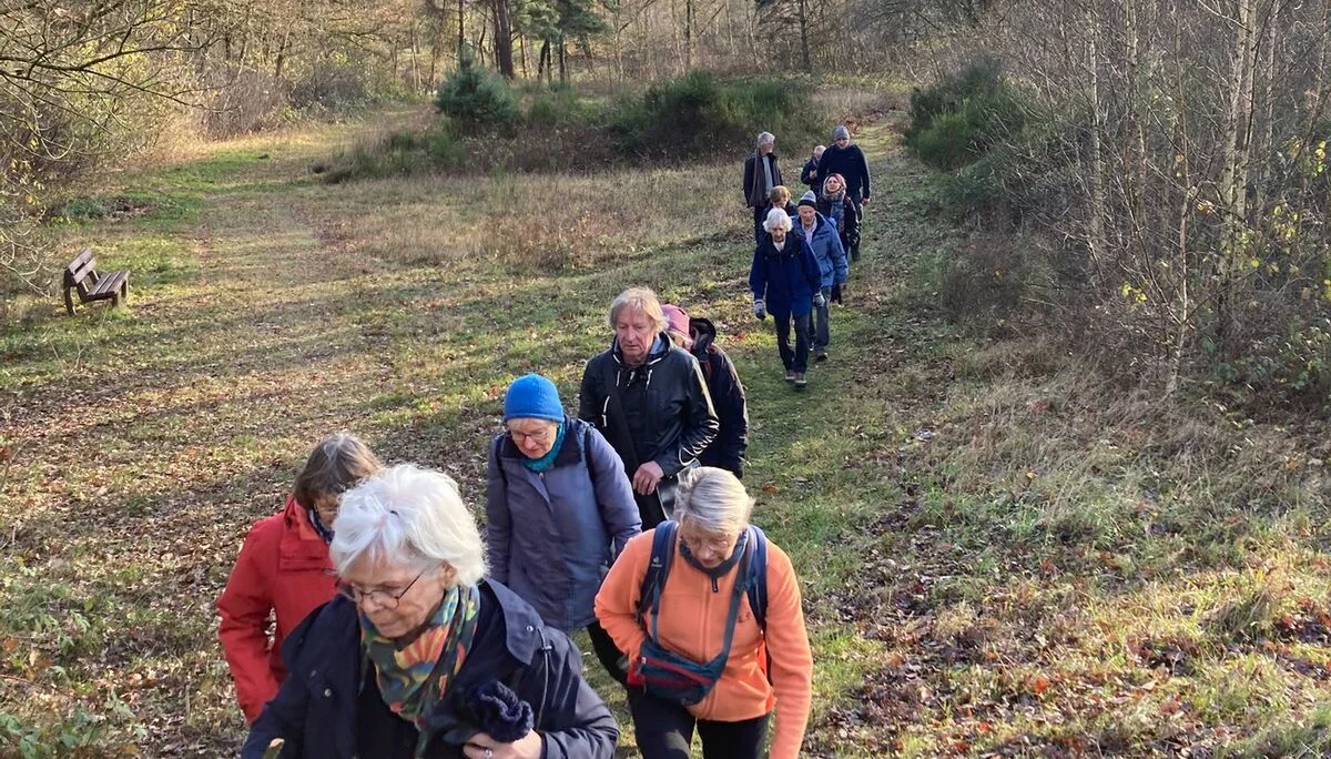 Wandergruppe auf dem Huntepadd | © Frank Görisch